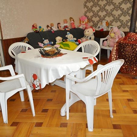 Гостевой дом Cico Телави Экстерьер фото